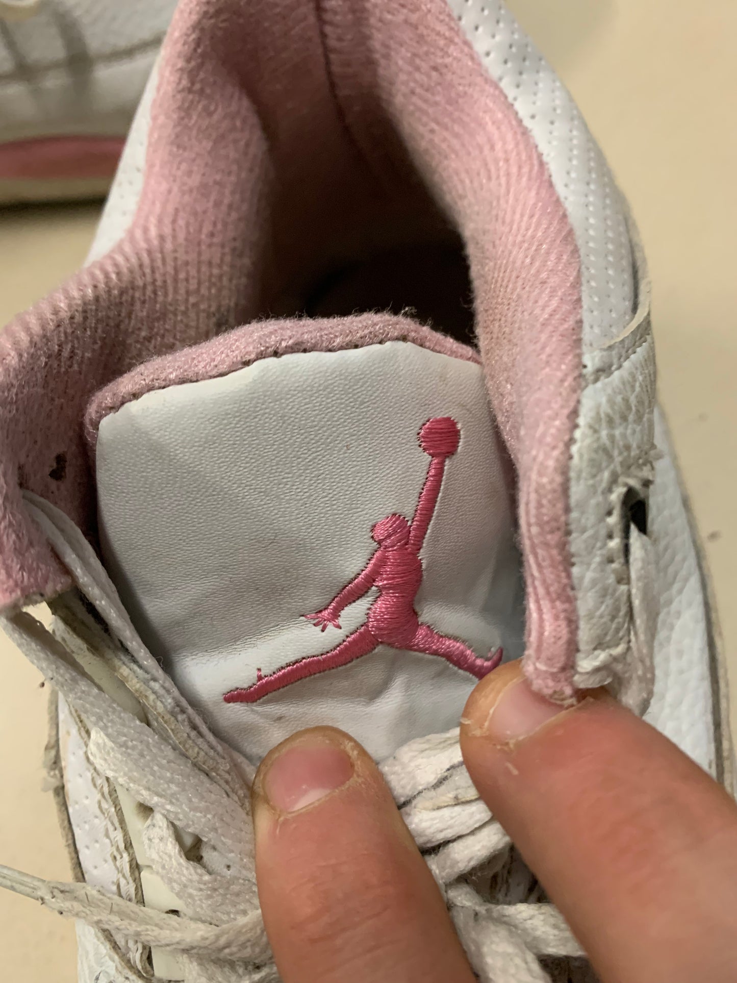 Vintage Jordan 3 GS Pink Sneakers - 39