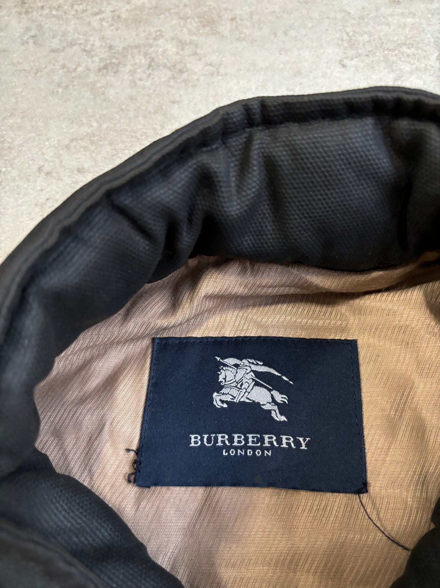 Abrigo Goma Burberry 00s Vintage - XL