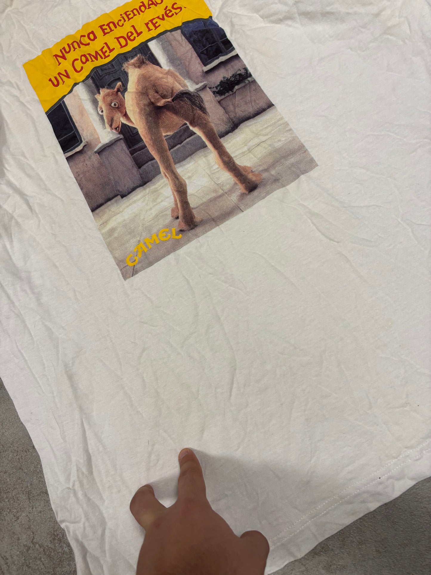 Camiseta Hanes Promocional Camel 90s Vintage - L