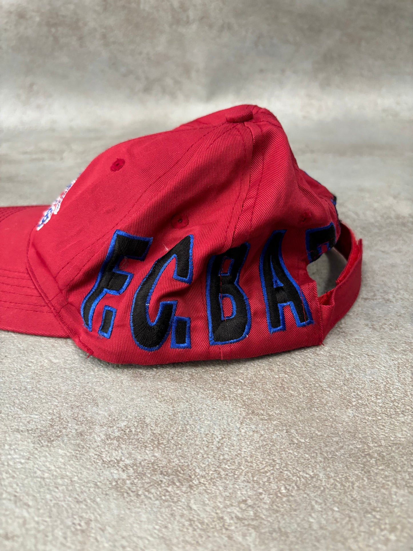 Gorra ‘F.C Barcelona All Embroidered’ Kappa 90s Vintage