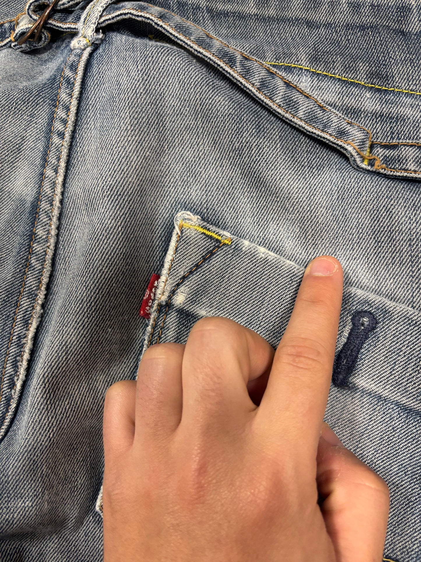 Pantalones Rectos ‘Buckle Back’ Levi’s 00s Vintage - M