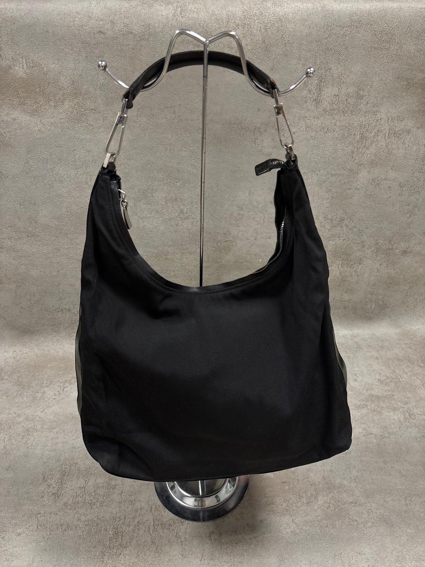 Bolso Hombro ‘Hobo’ Gucci Nylon 00s Vintage