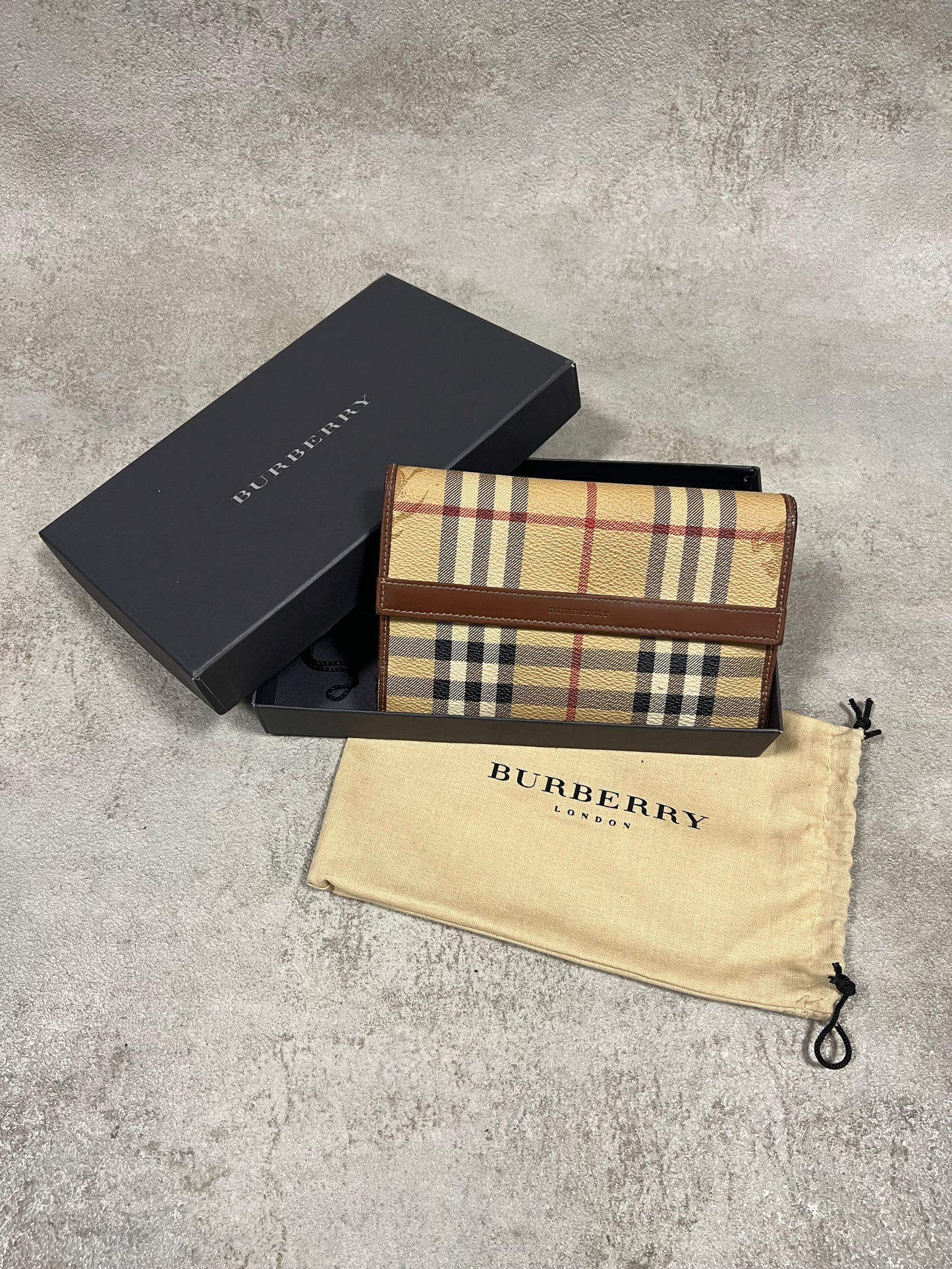 Cartera Piel Vintage Burberry Nova Check 00’s