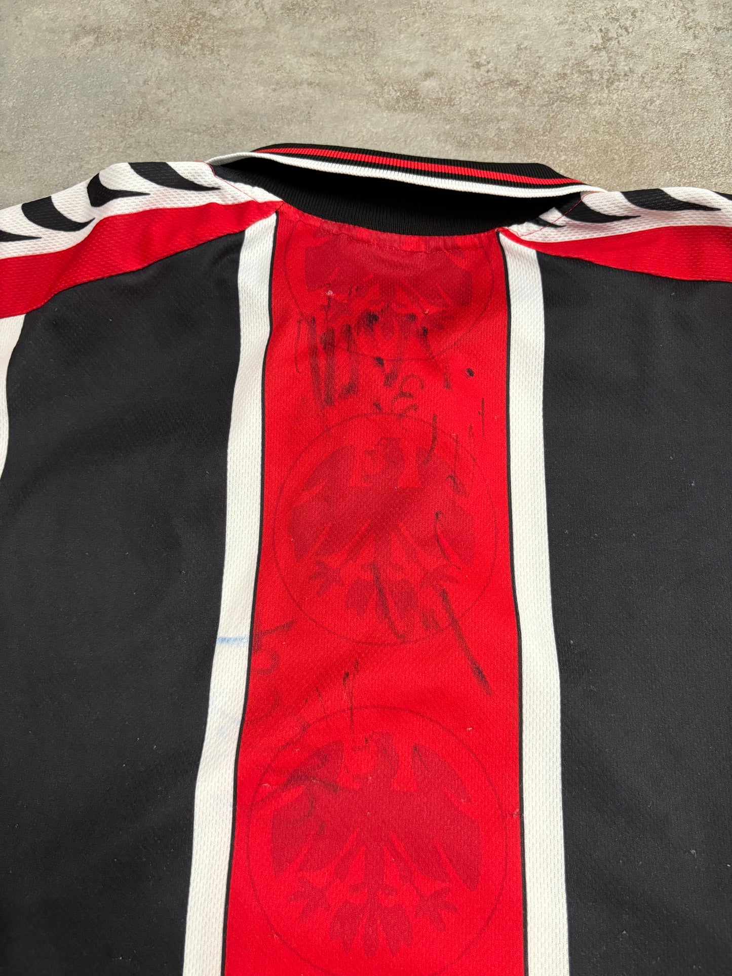 Camiseta Puma Eintracht Frankfurt 1996/1997 Firmada - M