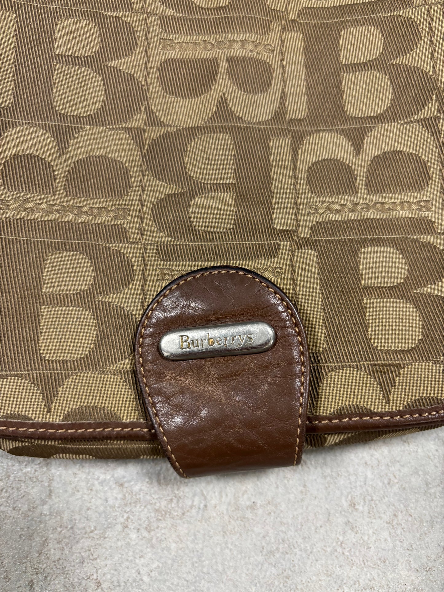 Bolso Bandolera Monogram Burberry 00s Vintage
