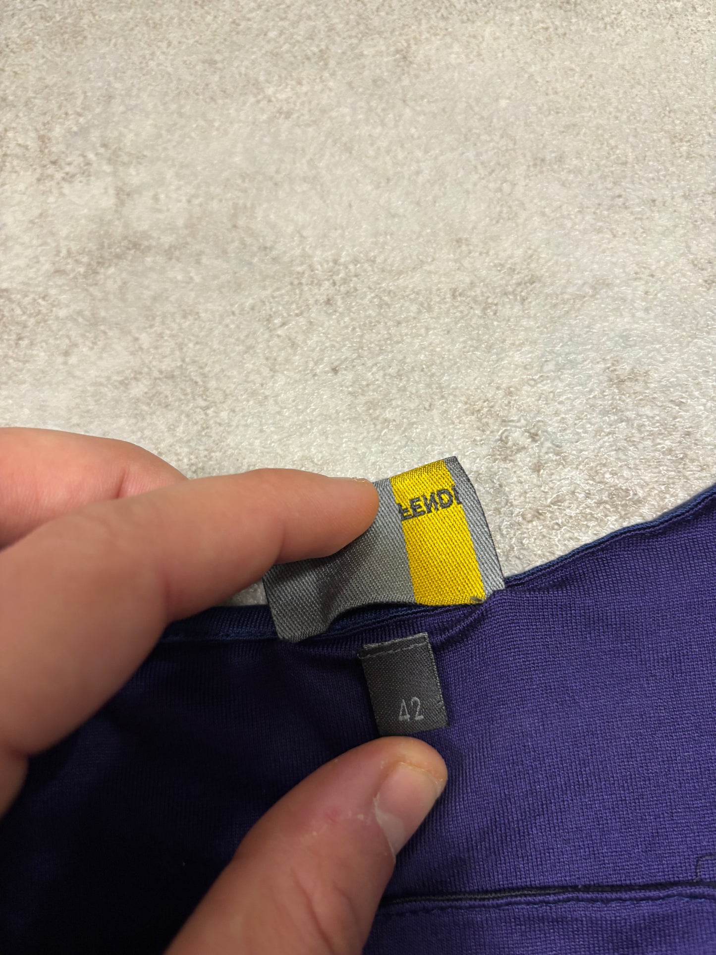 Camiseta Seda Fendi 00s Vintage - M