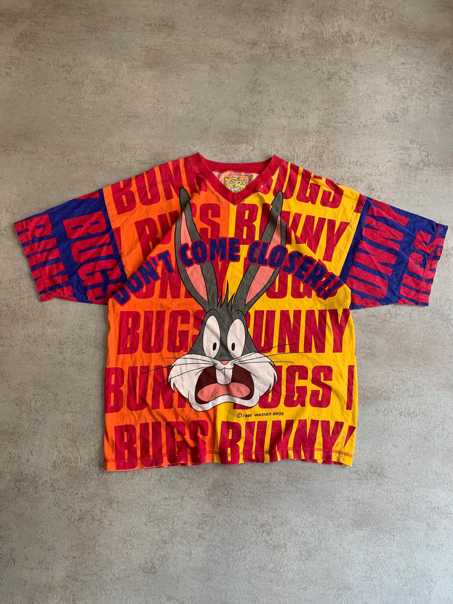 Camiseta Vintage Looney Tunes 1996 Full Print - L