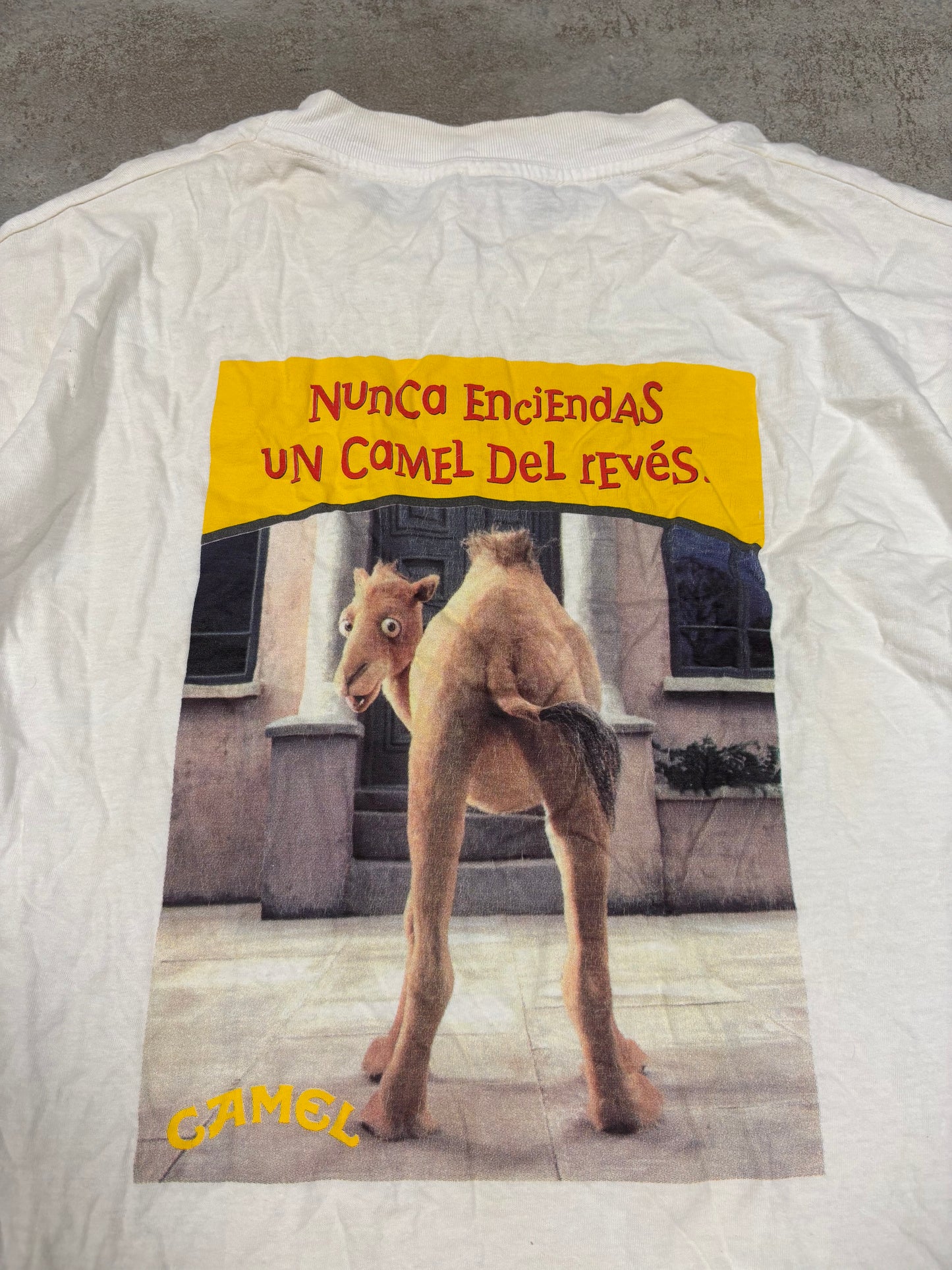 Camiseta Hanes Promocional Camel 90s Vintage - L