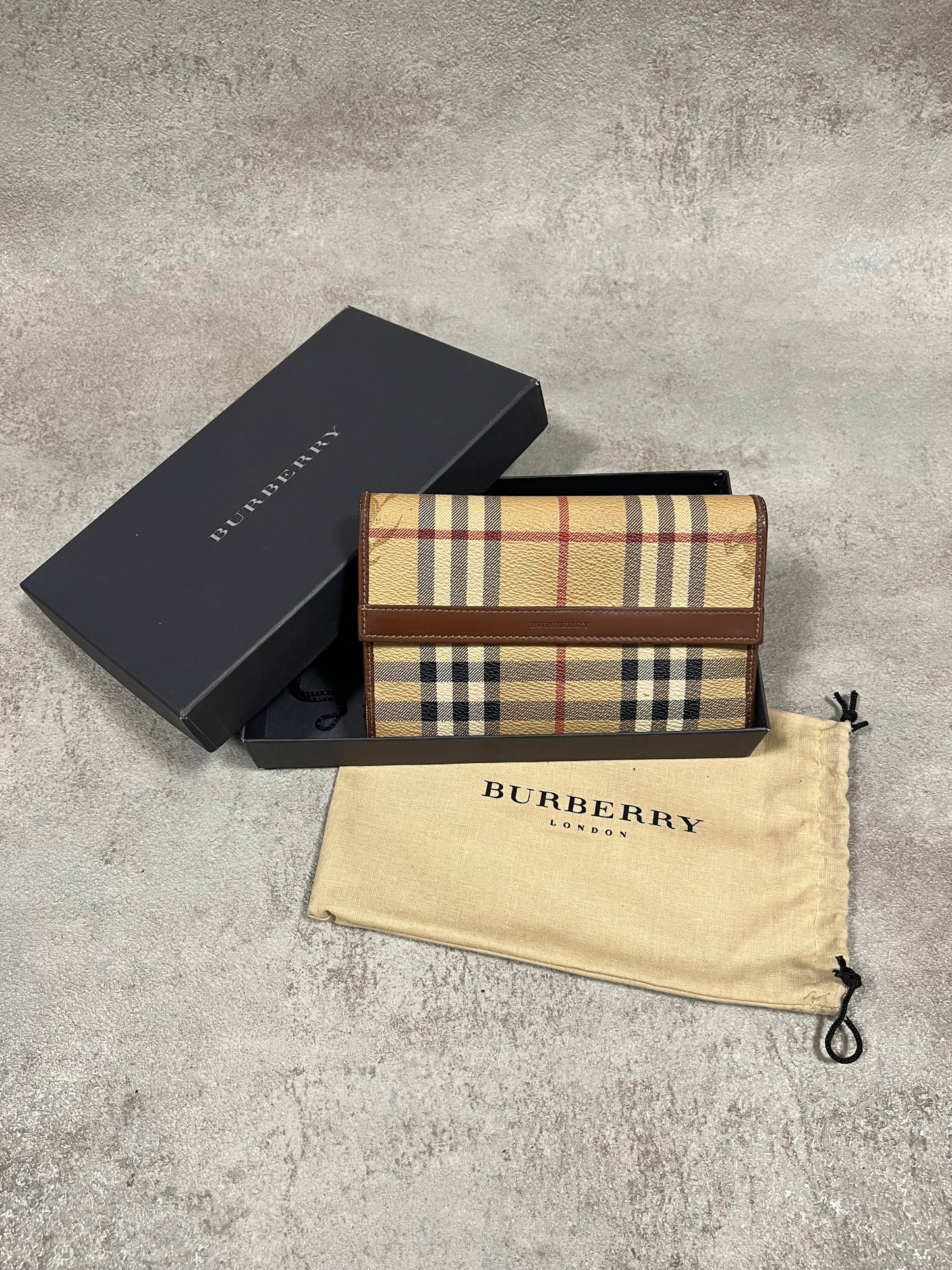 Cartera Piel Vintage Burberry Nova Check 00’s