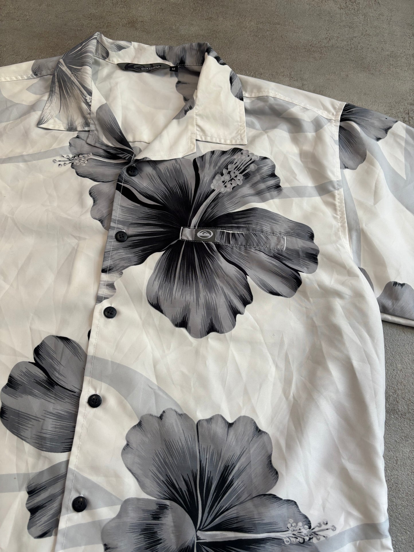 Camisa Floral Quiksilver 00s Vintage - M
