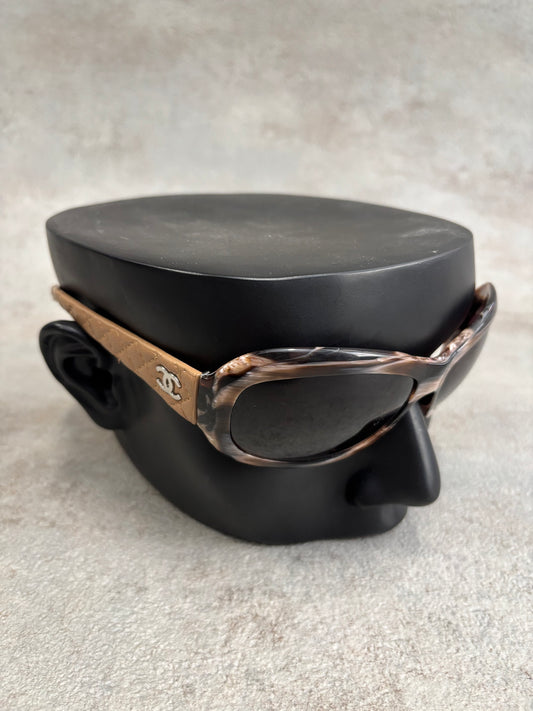 Gafas Chanel Patilla de Cuero 00s Vintage