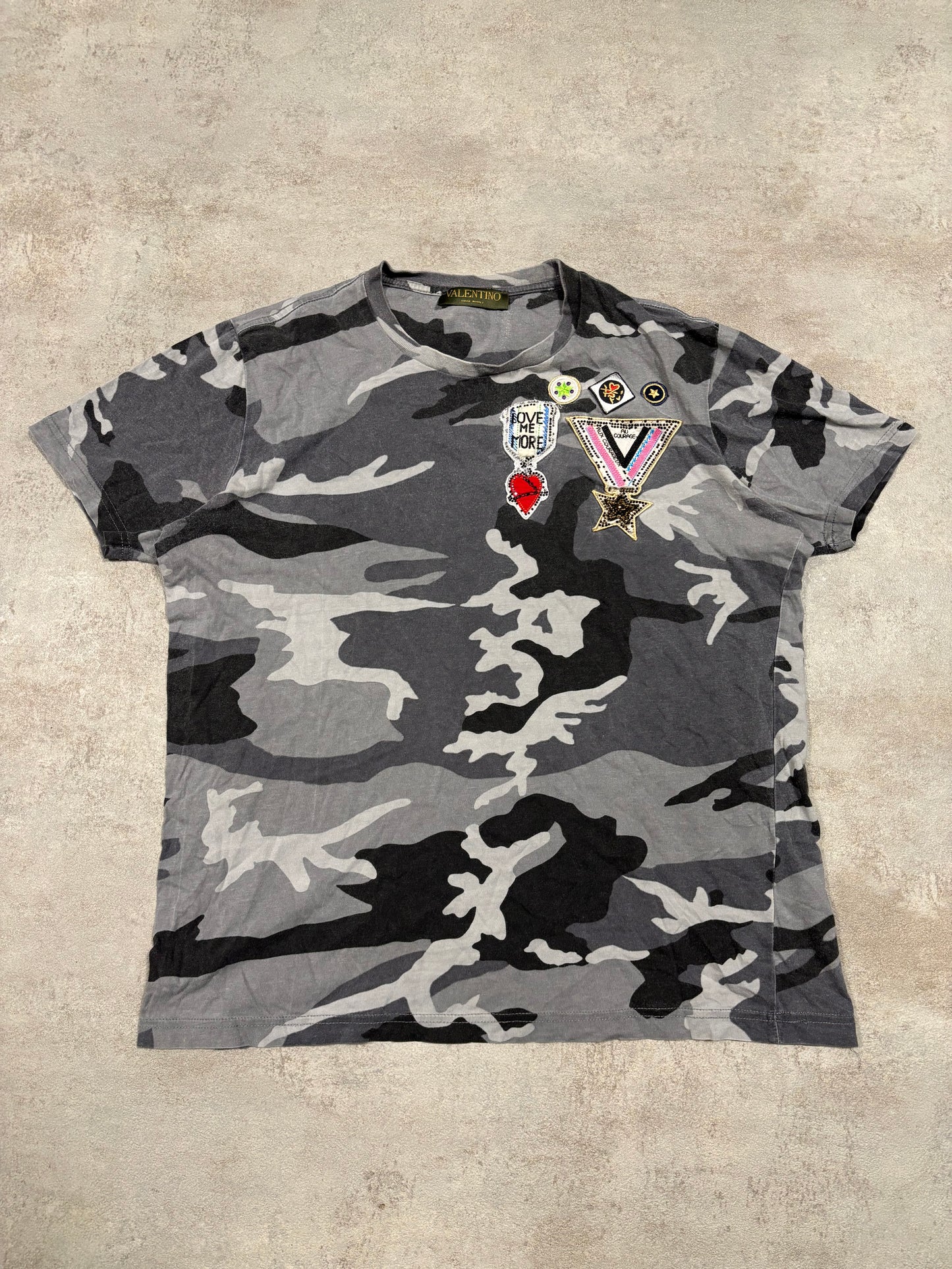 Camiseta Militar Parches Valentino  Garavani - M
