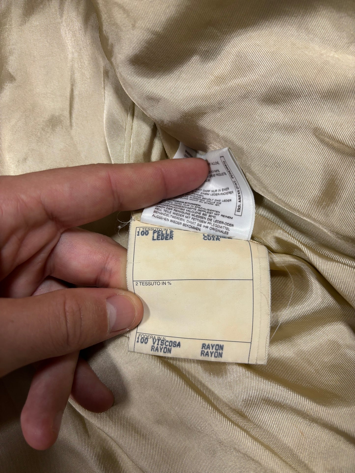 Chaqueta Asimétrica Cuero Emporio Armani 90s Vintage - M Woman