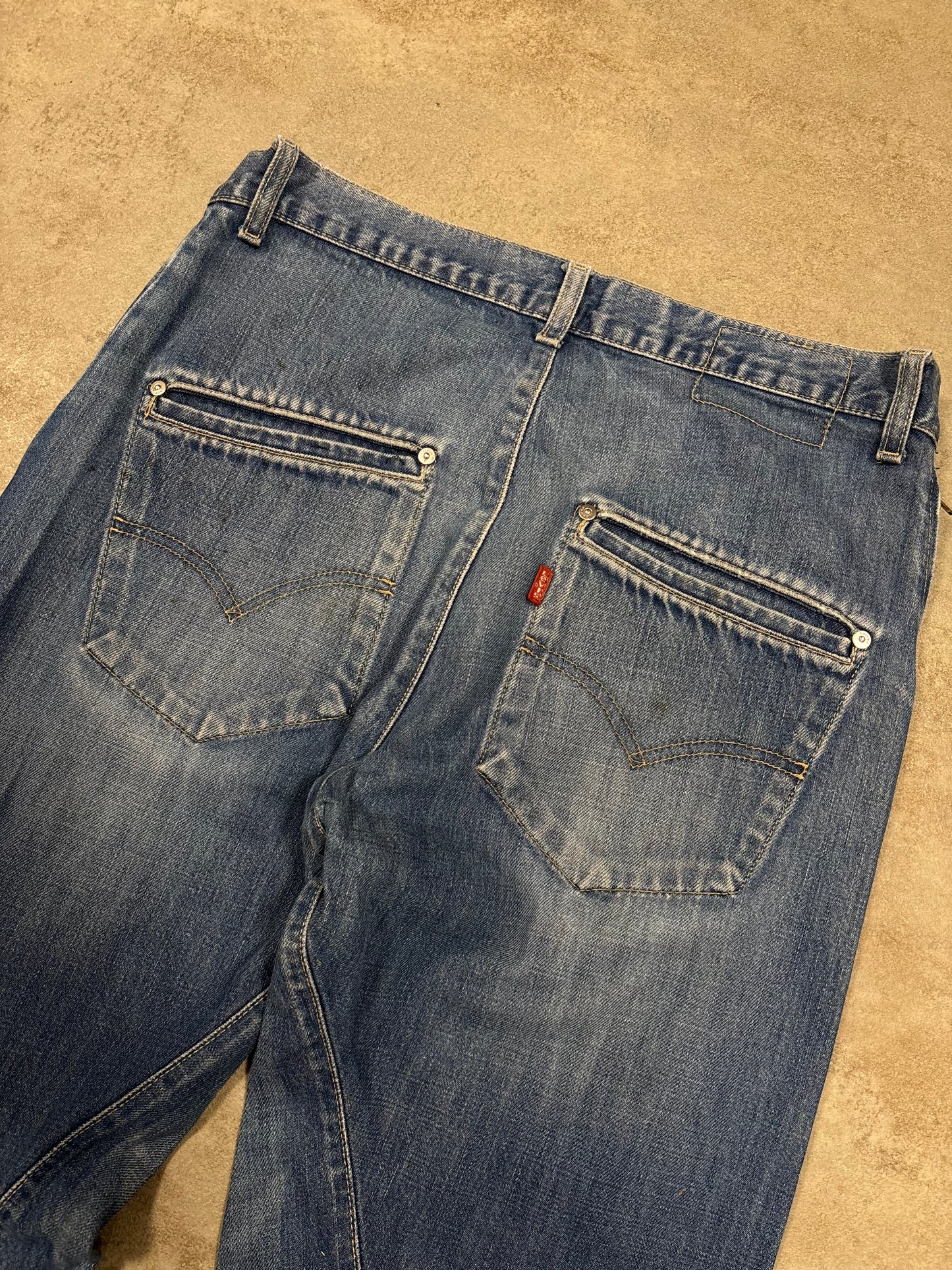 Pantalones Asimétricos Levi’s Engineered 00s Vintage - M