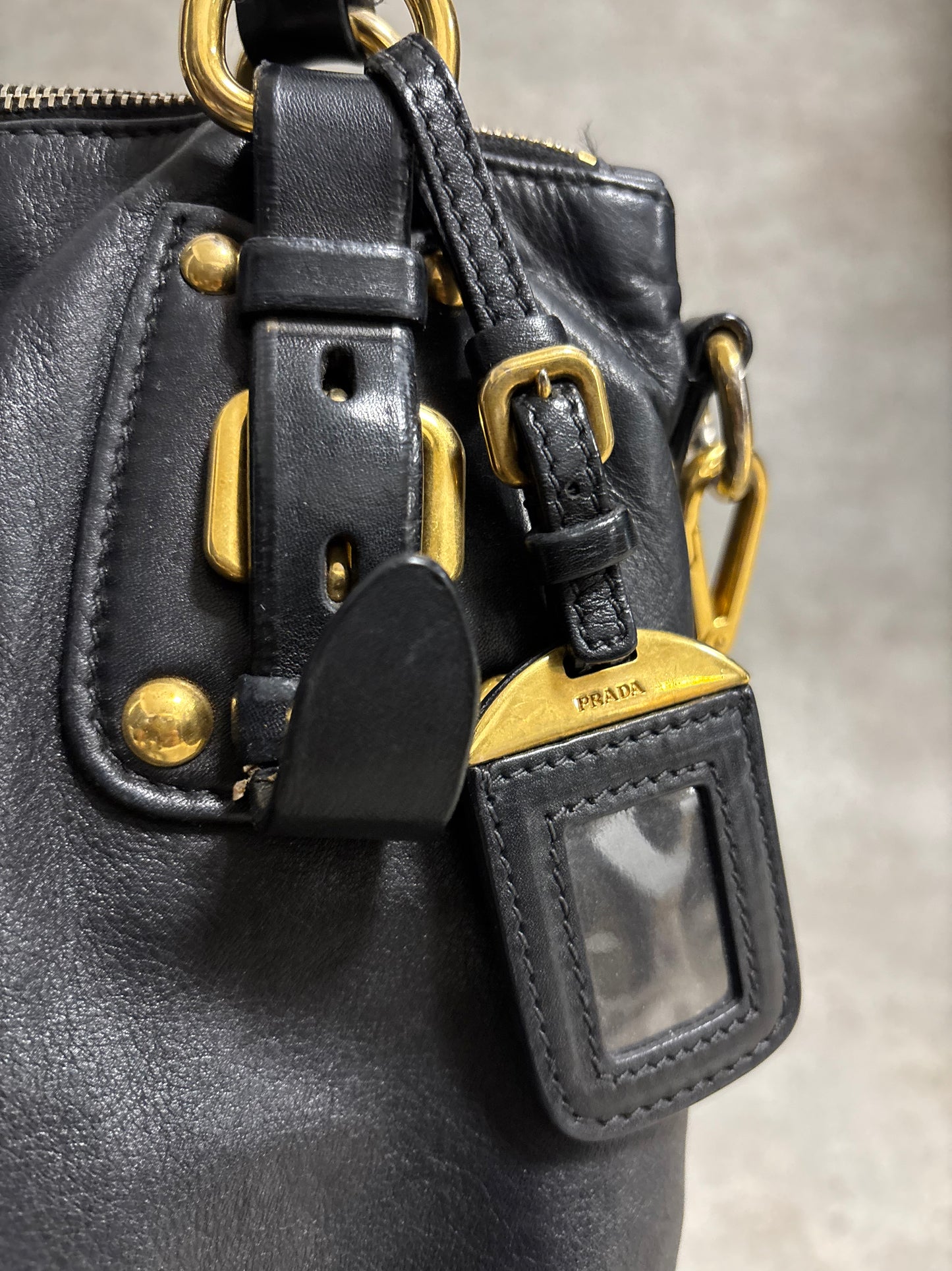 Bolso Satchel Cuero Prada 00s Vintage